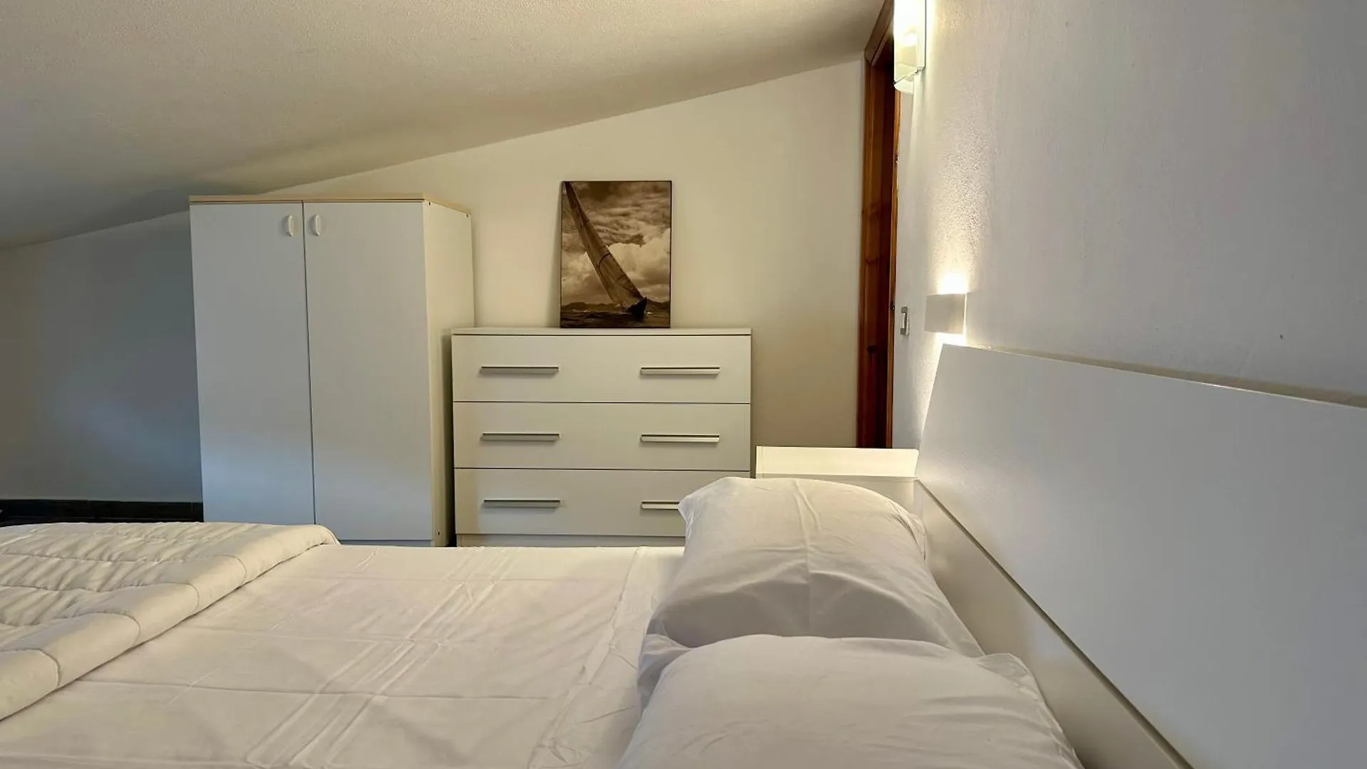 Trilocale Vista Mare Apartment La Caletta Italy
